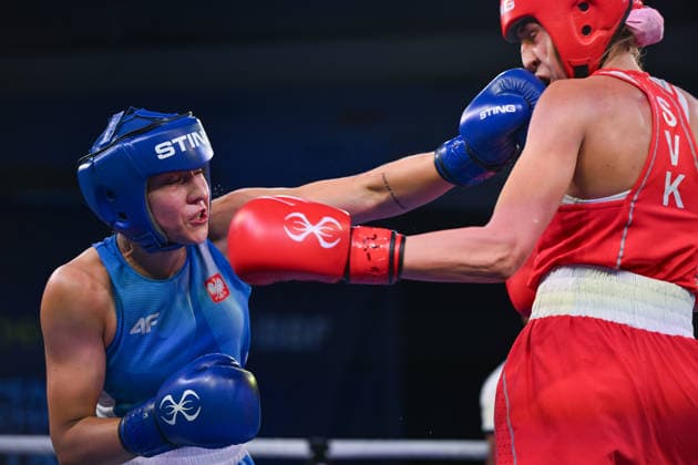 2026 European Boxing Elite Championships In Sofia - Quarter-Finals SOFIA, BULGARIA - SEPTEMBER 22: Poland s Kinga Krowka (blue) in ac tion against Slovakia s Tamara Kubalova (red) at the 2026 European Boxing Elite Championships on September 22, 2026. Sofia Bulgaria  Copyright: xArturxWidakx originalFilename:widak-european260922_npY8R.jpg