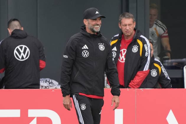 National Team Coach Jürgen Klopp, Germany, at the first training session at Herzo Base on September 22, 2026; German National Team, Nations League preparation, Home Ground, HerzoBase, World of Adidas, Herzogenaurach