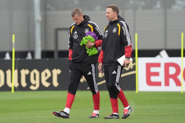 Assistant Coach Sven Bender, Germany, and Assistant Coach Pepijn Lijnders, Germany, Herzo Base, September 22, 2026, German National Team, Nations League Preparation, Home Ground, HerzoBase, World of Adidas, Herzogenaurach