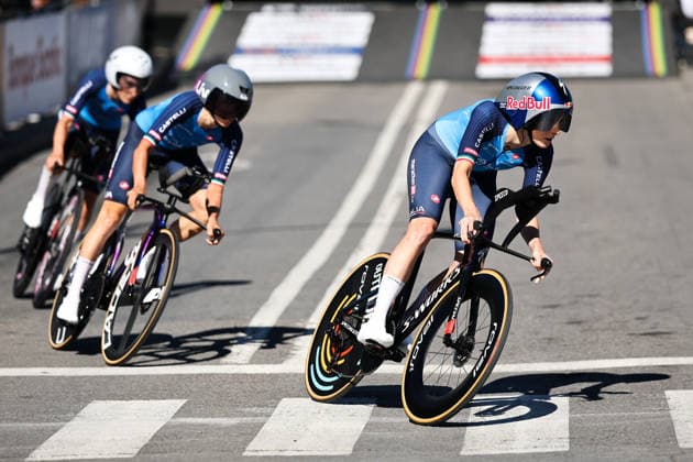 2026 UCI Road World Championships Picture by Alex Whitehead SWpix.com - 22 09 2026 - Cycling - 2026 UCI Road World Championships - MontrÃ al, Canada - Team Time Trial Mixed Relay - Vittoria Guazzini (Italy), Elisa Longo Borghini (Italy), Monica Trinca Colonel (Italy) MontrÃ al Avenue du Parc Canada Copyright: x xSWpix.comx(t axPhotographyxHubxLtd)xAlexxWhitehead SWpix.comx SWP-3521-1254