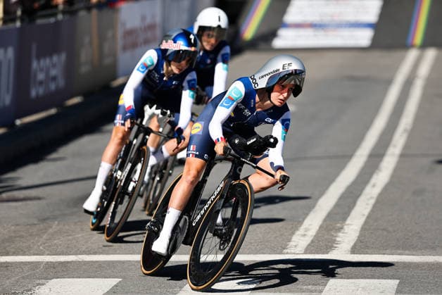 2026 UCI Road World Championships Picture by Alex Whitehead SWpix.com - 22 09 2026 - Cycling - 2026 UCI Road World Championships - MontrÃ al, Canada - Team Time Trial Mixed Relay - Juliette Berthet (France), Marion Borras (France), Cedrine Kerbaol (France) MontrÃ al Avenue du Parc Canada Copyright: x xSWpix.comx(t axPhotographyxHubxLtd)xAlexxWhitehead SWpix.comx SWP-3521-1259
