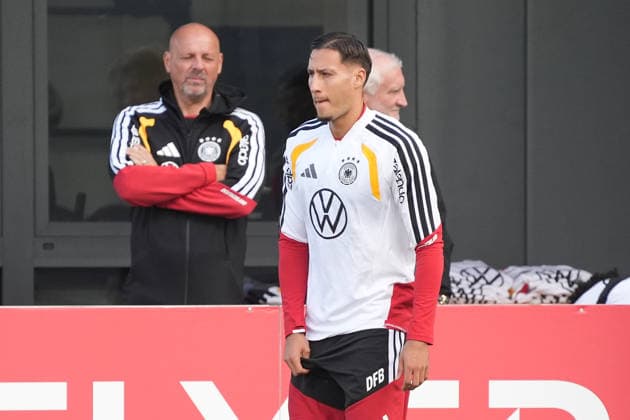 Consultant and coaching staff member Marc Kosicke (Germany) has his eye on Younes Ebnoutalib (Germany) at Herzo Base, September 22, 2026: German National Team Nations League preparation, Home Ground, HerzoBase, World of Adidas, Herzogenaurach