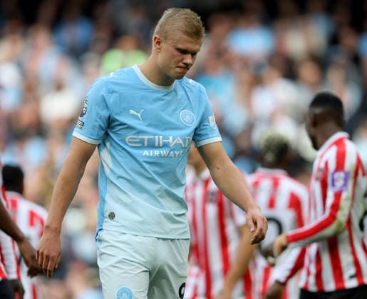 Manchester City v Sunderland - Premier League 2026 27 Erling Haaland of Manchester City reacts during the Premier League 2026 27 match between Manchester City and Sunderland at Etihad Stadium on September 19, 2026 in Manchester, England. WARNING! This Photograph May Only Be Used For Newspaper And Or Magazine Editorial Purposes. May Not Be Used For Publications Involving 1 player, 1 Club Or 1 Competition Without Written Authorisation From Football DataCo Ltd. For Any Queries, Please Contact Football DataCo Ltd on +44 (0) 207 864 9121 Manchester Etihad Stadium England United Kingdom Copyright: xAllstarxPicturexLibraryxLtdx