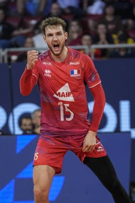 France v Romania - CEV Men s European Volleyball Championship 2026 quarterfinal SOFIA, BULGARIA - SEPTEMBER 22: Mathis Henno (15) of France in action during the CEV 2026 European Men s Volleyball Championship quarterfinal match between France and Romania at Arena 8888 in Sofia, Bulgaria, on September 22, 2026. Osmancan Gurdogan Anadolu Sofia Bulgaria. Editorial use only. Please get in touch for any other usage.  Copyright: x2026xAnadoluxOsmancanxGurdoganx