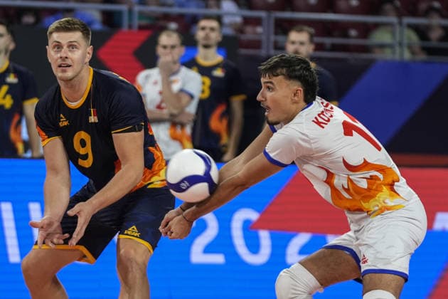France v Romania - CEV Men s European Volleyball Championship 2026 quarterfinal SOFIA, BULGARIA - SEPTEMBER 22: Carol Kosinski of Romania in action during the CEV 2026 European Men s Volleyball Championship quarterfinal match between France and Romania at Arena 8888 in Sofia, Bulgaria, on September 22, 2026. Osmancan Gurdogan Anadolu Sofia Bulgaria. Editorial use only. Please get in touch for any other usage.  Copyright: x2026xAnadoluxOsmancanxGurdoganx