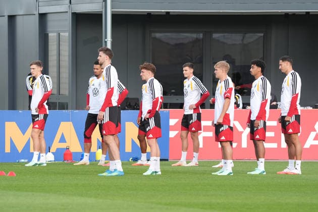 Team lines up for practice at Herzo Base, September 22, 2026—German National Team Nations League Preparation, Home Ground, HerzoBase, World of Adidas, Herzogenaurach