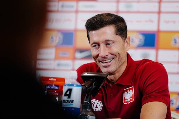 22.09.2026 WARSZAWA - DOUBLE TREE BY HILTON PILKA NOZNA (FOOTBALL) ZGRUPOWANIE REPREZENTACJI POLSKI KONFERENCJA PRASOWA REPREZENTACJI POLSKI NZ ROBERT LEWANDOWSKI FOTO LUKASZ GROCHALA CYFRASPORT NEWSPIX.PL --- newspix.pl 