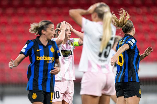 September 22, 2026: Anna Anvegard of Häcken looks dejected during the Women’s Champions League soccer match between Inter and Häcken on September 22, 2026 in Monza. Photo by Carl Sandin, BILDBYRAN. Code: CS CS0982. soccer, football, UEFA Women s Champions League, Inter, Häcken, women s soccer, BBENG, dejected  Copyright: CARLxSANDIN BB260922CS062