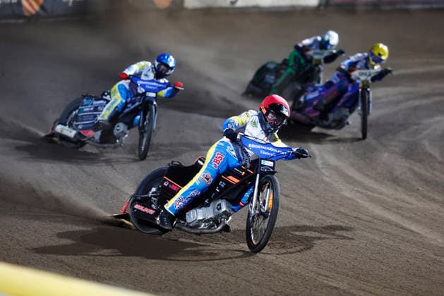 VÄSTERVIK, SWEDEN 20260922 Västervik’s Grzegorz Zengota and Jacob Thorsell in the sixth heat during Tuesday’s decisive Swedish Speedway Championship final between Västervik and Dackarna at Hejla Arena in Västervik VÄSTERVIK SWEDEN x60160x  Copyright: xStefanxJerrevang TTx SPEEDWAY SM-FINAL VÄSTERVIK-DACKARNA