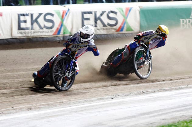 VÄSTERVIK, SWEDEN 20260922 Dackarna’s Andreas Lyager and Thomas Jonasson in the eighth heat during Tuesday’s decisive Swedish Speedway Championship final between Västervik and Dackarna at Hejla Arena in Västervik VÄSTERVIK SWEDEN x60160x  Copyright: xStefanxJerrevang TTx SPEEDWAY SM FINAL VÄSTERVIK-DACKARNA