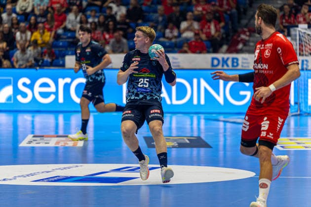 HBL Cup, 2nd Round, Kassel, MT Melsungen vs. Rhein Neckar Löwen, Rothenbach Halle, Kassel, September 22, 2026 HBL Cup, 2nd Round, Kassel, Germany, September 22, 2026; Haukur Thrastarson, Rhein-Neckar Löwen, No. 25 with the ball; Handball Bundesliga; MT Melsungen vs. Rhein-Neckar Löwen, Rothenbach Hall, Kassel Copyright: xBEAUTIFULxSPORTS Freudensteinx