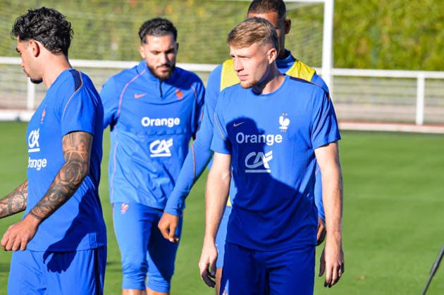 FOOTBALL : Entrainement de l™Equipe de France - 22 09 2026 Adrien Truffert (France) ClairefontaineFrance  Copyright: xBaptistexAutissierx