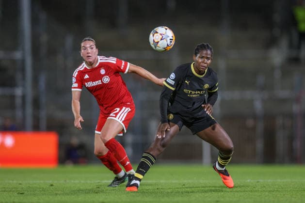 GER, Munich, FC Bayern Munich vs. Manchester City, Women s Champions League, Soccer, UEFA, 2026–2027 Season, uhlsport Park, Matchday 1 in pictures: from left, Vanessa Gilles (FC Bayern Munich Women 2) and Khadija Shaw (Manchester City Women 9). DFB and DFL regulations prohibit any use of photographs as image sequences and or quasi-video. September 22, 2026 Copyright: HMBxMedia HendrikxHamelau