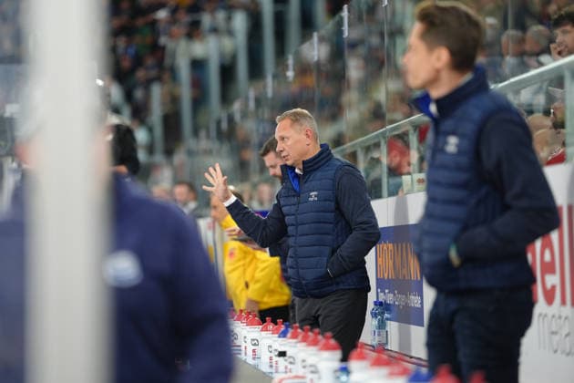 Biel Bienne, Switzerland - September 22: Head Coach Jussi Tapola (HCAP) during the National League match between EHC Biel-Bienne and HC Ambri-Piotta at Tissot Arena on September 22, 2026 in Biel Bienne, Switzerland. Copyright: xKjetilxWaberx xSPPx Sportspressphoto_SPR237195