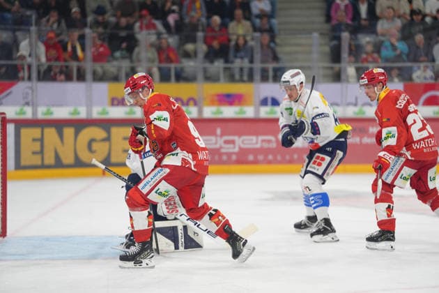 Biel Bienne, Switzerland - September 22: Gaetan Haas (92 EHCB) with a big chance to score during the National League match between EHC Biel-Bienne and HC Ambri-Piotta at Tissot Arena on September 22, 2026 in Biel Bienne, Switzerland. Copyright: xKjetilxWaberx xSPPx Sportspressphoto_SPR237214