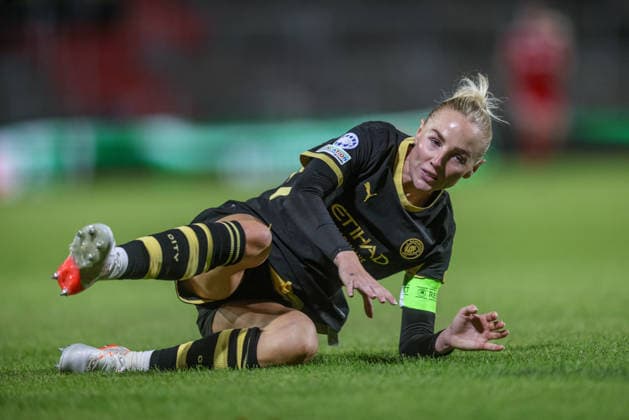 GER, Munich, FC Bayern Munich vs. Manchester City, Women s Champions League, Soccer, UEFA, 2026–2027 Season, uhlsport Park, Matchday 1 in Pictures: Alex Greenwood, Manchester City Women. 5. DFB and DFL regulations prohibit any use of photographs as image sequences and or quasi-video. September 22, 2026 Copyright: HMBxMedia HendrikxHamelau