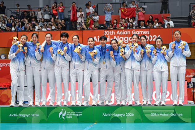 Japan v China - Asian Games KOMAKI, JAPAN - SEPTEMBER 22: Gold medalist of Team China attend the victory ceremony after the Volleyball Women s Final between Japan and China on day three of the 20th Asian Games Aichi-Nagoya at Park Arena Komaki on September 22, 2026 in Komaki, Aichi, Japan. Stringer Anadolu Komaki Japan. Editorial use only. Please get in touch for any other usage.  Copyright: x2026xAnadoluxStringerx