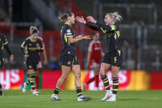 GER, Munich, FC Bayern Munich vs. Manchester City, Women s Champions League, Soccer, UEFA, 2026–2027 Season, uhlsport Park, Matchday 1 in Pictures: Carlotta Wamser, Manchester City Women 37, Goal, Celebration and joy, emotions, goal scored by Alex Greenwood, Manchester City Women 5. DFB and DFL regulations prohibit any use of photographs as image sequences and or quasi-video. September 22, 2026 Copyright: HMBxMedia HendrikxHamelau