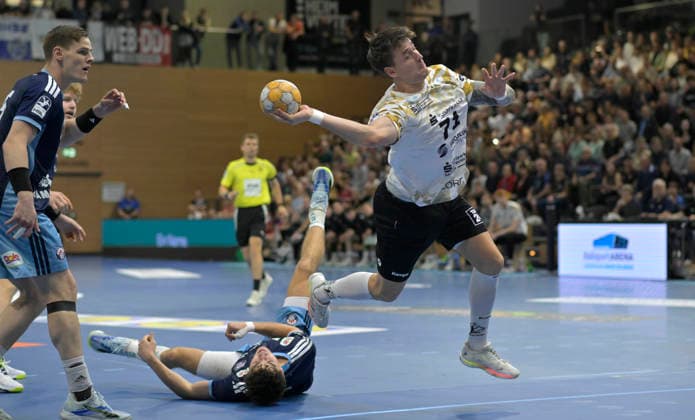September 22, 2026: Dresden s Oliver Seidler scores against the Hamburg defense, DHB Cup, HC Elbflorenz Dresden vs. HC Hamburg, c Dresden