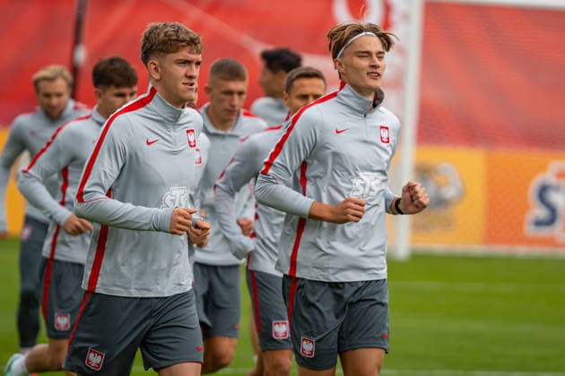 Wojciech Monka and Kacper Potulski seen during the Poland national team, Nationalteam training session on the second day of the team™s training camp ahead of the upcoming UEFA Nations League matches (Kazimierz Koper Ball Raw Images) Warszawa KS Zwar Poland Copyright: xKazimierzxKoperx KAZ_PZPN_DAY2-29