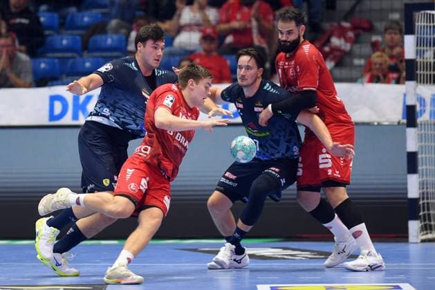 Reynir Thor Stefansson, MT Melsungen 19 (in possession), Aron Seesing, Rhein Neckar Löwen 21, Robert Timmermeister, Rhein Neckar Löwen 7, Ruben Marchan, MT Melsungen 2 R, GER, MT Melsungen vs. Rhein Neckar Löwen, Handball, DHB Cup, Round 2, 2026–2027 season, September 22, 2026, GER, MT Melsungen Rhein Neckar Löwen, Handball, DHB Cup, Round 2, 2026–2027 Season, September 22, 2026, Kassel Copyright: xEibner-Pressefotox xRolandxSippelx EP_RSL