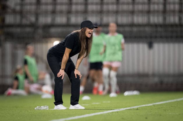 September 22, 2026: Head coach Elena Sadiku of Häcken during the Women’s Champions League soccer match between Inter and Häcken on September 22, 2026 in Monza. Photo by Carl Sandin. BILDBYRAN code CS CS0982 soccer football fotball UEFA Women’s Champions League Inter Häcken women’s BBENG soccer football fotball UEFA Women’s Champions League Inter Häcken women’s BBENG  Copyright: CARLxSANDIN BB260922CS110