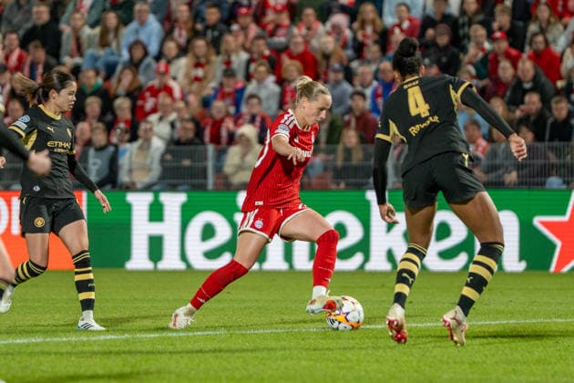 Soccer: UEFA Women s Champions League, Matchday 1, FC Bayern Munich Women vs. Manchester City Women s Football Club on September 22, 2026, at Sportpark Unterhaching in Munich, Germany; 2026–2027 season; Franziska Kett, FC Bayern Munich; 20 Munich, Sportpark Unterhaching, Germany Copyright: xPhilippxImhofx