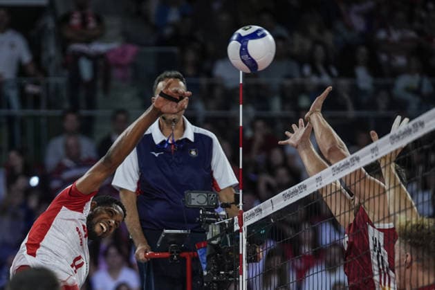 Poland v Germany - 2026 CEV Men s European Volleyball Championship SOFIA, BULGARIA - SEPTEMBER 22: Wilfredo Leon (L) of Poland in action during the 2026 CEV Men s European Volleyball Championship quarter-final match between Poland and Germany at Arena 8888 in Sofia, Bulgaria, on September 22, 2026. Osmancan Gurdogan Anadolu Sofia Bulgaria. Editorial use only. Please get in touch for any other usage.  Copyright: x2026xAnadoluxOsmancanxGurdoganx