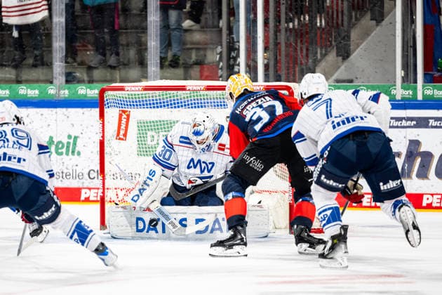 September 22, 2026, 2026–2027 Ice Hockey Season, Penny DEL, Nuremberg Ice Tigers, Icetigers, Adler Mannheim, ThHa xthxhax, Jake Hildebrand 30, Adler Mannheim, Tyler Spezia 37, Nuremberg Ice Tigers, NIT