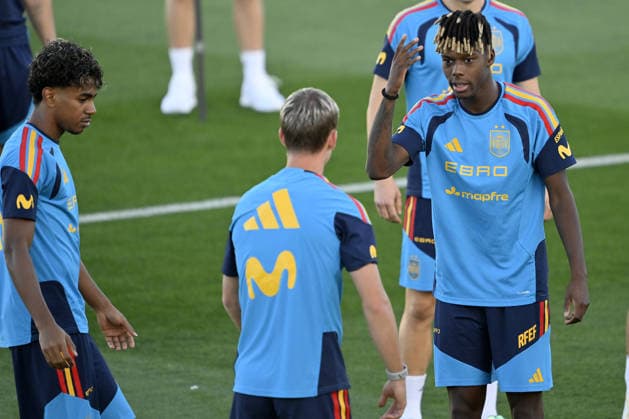 Spanish national football team prepares for UEFA Nations League match against England MADRID, SPAIN - SEPTEMBER 22: Lamine Yamal and Nicholas Williams of Spain attend open practice session ahead of 2026-27 UEFA Nations League C match against England at the Royal Spanish Football Federation s (RFEF) Las Rozas facility in Madrid, Spain on September 22, 2026. Burak Akbulut Anadolu Madrid Spain. Editorial use only. Please get in touch for any other usage.  Copyright: x2026xAnadoluxBurakxAkbulutx