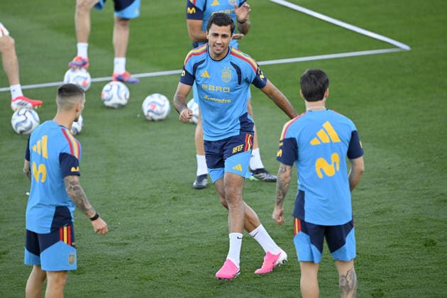 Spanish national football team prepares for UEFA Nations League match against England MADRID, SPAIN - SEPTEMBER 22: Rodrigo Hernandez Cascante (Rodri) of Spain attends open practice session ahead of 2026-27 UEFA Nations League C match against England at the Royal Spanish Football Federation s (RFEF) Las Rozas facility in Madrid, Spain on September 22, 2026. Burak Akbulut Anadolu Madrid Spain. Editorial use only. Please get in touch for any other usage.  Copyright: x2026xAnadoluxBurakxAkbulutx