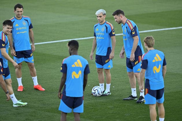Spanish national football team prepares for UEFA Nations League match against England MADRID, SPAIN - SEPTEMBER 22: Mikel Oyarzabal and Pedro Gonzalez Lopez of Spain attend open practice session ahead of 2026-27 UEFA Nations League C match against England at the Royal Spanish Football Federation s (RFEF) Las Rozas facility in Madrid, Spain on September 22, 2026. Burak Akbulut Anadolu Madrid Spain. Editorial use only. Please get in touch for any other usage.  Copyright: x2026xAnadoluxBurakxAkbulutx