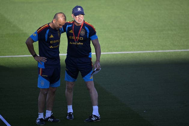 Spanish national football team prepares for UEFA Nations League match against England MADRID, SPAIN - SEPTEMBER 22: Head Coach of Spain Luis de la Fuente leads open practice session ahead of 2026-27 UEFA Nations League C match against England at the Royal Spanish Football Federation s (RFEF) Las Rozas facility in Madrid, Spain on September 22, 2026. Burak Akbulut Anadolu Madrid Spain. Editorial use only. Please get in touch for any other usage.  Copyright: x2026xAnadoluxBurakxAkbulutx