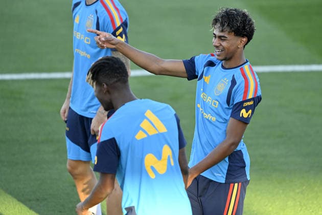 Spanish national football team prepares for UEFA Nations League match against England MADRID, SPAIN - SEPTEMBER 22: Lamine Yamal of Spain attends open practice session ahead of 2026-27 UEFA Nations League C match against England at the Royal Spanish Football Federation s (RFEF) Las Rozas facility in Madrid, Spain on September 22, 2026. Burak Akbulut Anadolu Madrid Spain. Editorial use only. Please get in touch for any other usage.  Copyright: x2026xAnadoluxBurakxAkbulutx