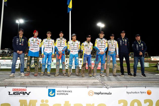 VÄSTERVIK, SWEDEN 20260922 Västervik takes silver after finishing second in Tuesday’s decisive Swedish Speedway Championship final between Västervik and Dackarna at Hejla Arena in Västervik VÄSTERVIK SWEDEN x60160x  Copyright: xStefanxJerrevang TTx SPEEDWAY SM-FINAL VÄSTERVIK-DACKARNA