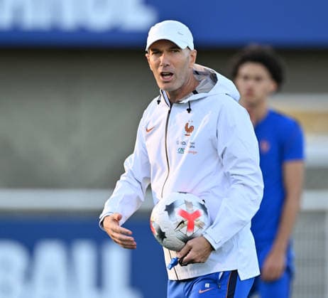 Ahead of Turkiye v France: UEFA Nations League CLAIREFONTAINE-EN-YVELINES, FRANCE - SEPTEMBER 22: France’s national football team head coach Zinedine Zidane attends a training session ahead of the UEFA Nations League match between Turkiye and France in Clairefontaine-en-Yvelines, southwest of Paris, France on September 22, 2026. Mustafa Yalcin Anadolu Clairefontaine-en-yvelines France. Editorial use only. Please get in touch for any other usage.  Copyright: x2026xAnadoluxMustafaxYalcinx