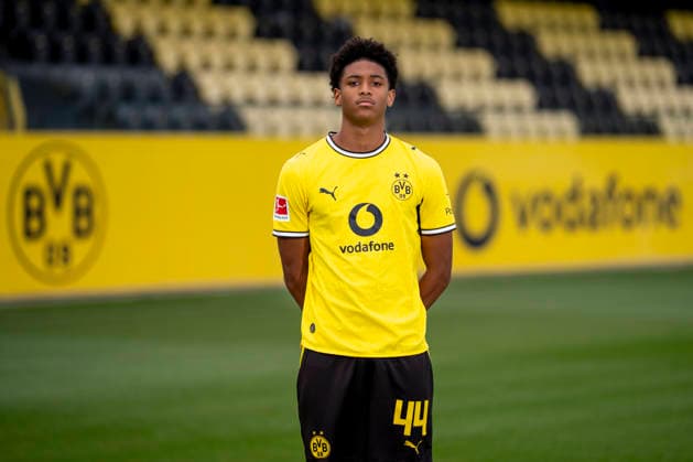 Borussia Dortmund; 1. BL, Porträttermin 2026 2027 Enzo Duarte; Borussia Dortmund; 1. BL, Porträttermin 2026 2027 Foto: Borussia Dortmund Hendrik Deckers via Revierfoto Borussia Dortmund; 1. BL, Porträttermin 2026 2027