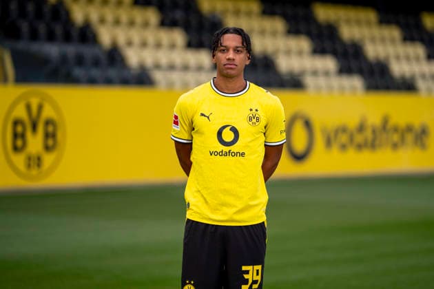 Borussia Dortmund; 1. BL, Porträttermin 2026 2027 Filippo Mane; Borussia Dortmund; 1. BL, Porträttermin 2026 2027 Foto: Borussia Dortmund Hendrik Deckers via Revierfoto Borussia Dortmund; 1. BL, Porträttermin 2026 2027