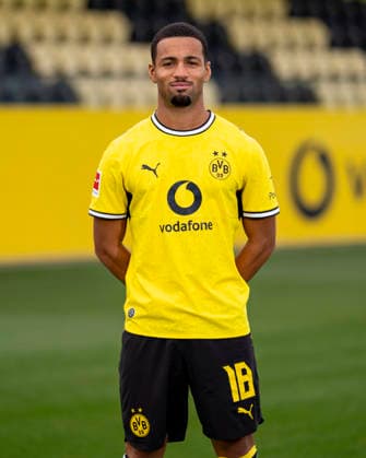 Borussia Dortmund; 1. BL, Porträttermin 2026 2027 Ethan Nwaneri; Borussia Dortmund; 1. BL, Porträttermin 2026 2027 Foto: Borussia Dortmund Hendrik Deckers via Revierfoto Borussia Dortmund; 1. BL, Porträttermin 2026 2027