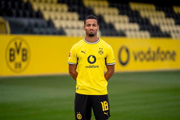 Borussia Dortmund; 1. BL, Porträttermin 2026 2027 Ethan Nwaneri; Borussia Dortmund; 1. BL, Porträttermin 2026 2027 Foto: Borussia Dortmund Hendrik Deckers via Revierfoto Borussia Dortmund; 1. BL, Porträttermin 2026 2027