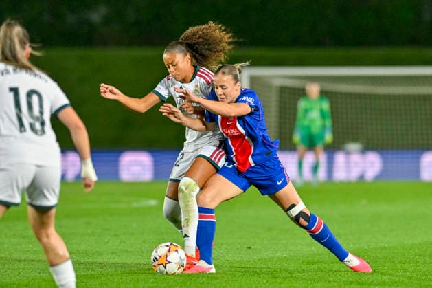 September 22, 2026, Madrid, Madrid, Spain: 12 FELICIA SCHRODER of Real Madrid CF Femenino and 30 EMILIE OSTERAS of Paris Saint-Germain FC disputes a ball during the Women s Champions League match between REAL MADRID FEMENINO and PARIS SAINT-GERMAIN FC, held on September 22, 2026, in Valdebebas, Madrid, Spain. The Women s Champions League Match REAL MADRID - PARIS SAINT-GERMAIN FC (22.09.26)  - ZUMAc312 20260922_zsp_c312_029 Copyright: xOscarxManuelxSanchezx