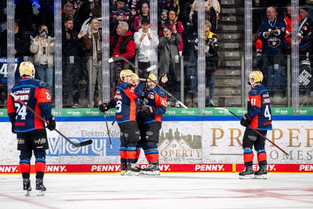 September 22, 2026, 2026–2027 Ice Hockey Season, Penny DEL, Nuremberg Ice Tigers, Icetigers, Adler Mannheim, ThHa, xthxhax, Austin Magera 19, Nuremberg Ice Tigers, NIT Tyler Spezia 37, Nuremberg Ice Tigers, NIT Greg Meireles 43, Nuremberg Ice Tigers, NIT Goal celebration, joy, cheering