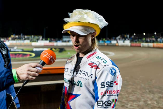 260922 Tomas Jonasson of Dackarna Malilla after Game 2 of the Elitserien finals between Västervik and Dackarna Malilla on September 22, 2026, in Västervik  Copyright: OSCARxWALLIN BB260922BB638