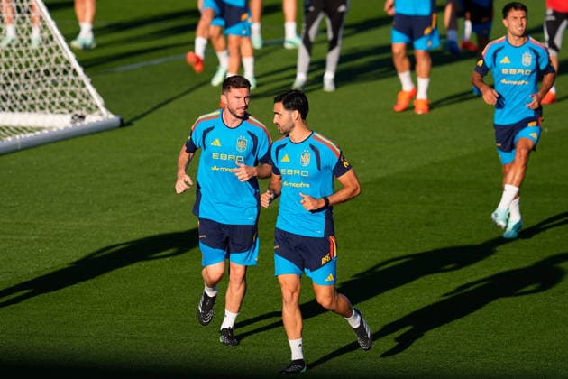 September 22, 2026, Las Rozas, Madrid, Spain: Mikel Merino and Aymeric Laporte during the training session of Spain Team ahead of the UEFA Nations League 2026 27 matches against England, Croatia and Czech Republic at Ciudad del Futbol on September 22, 2026, in Las Rozas, Madrid, Spain. Training Session Of Spain Team - UEFA Nations League 26 27  - ZUMAa181 20260922_zaa_a181_003 Copyright: xDennisxAgyemanx