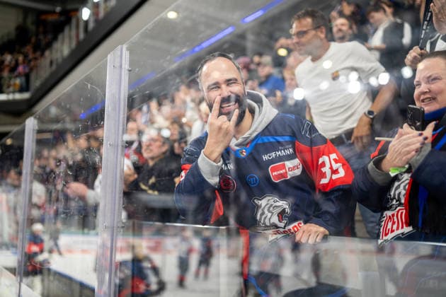 September 22, 2026 Ice Hockey Season 2026–2027 Penny DEL Nuremberg Ice Tigers Icetigers Adler Mannheim ThHa xthxhax Cheers and joy among the fans
