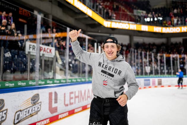 September 22, 2026 Ice Hockey Season 2026–2027 Penny DEL Nuremberg Ice Tigers Icetigers Adler Mannheim ThHa xthxhax Owen Headrick 47, Nuremberg Ice Tigers, NIT Celebration, Joy