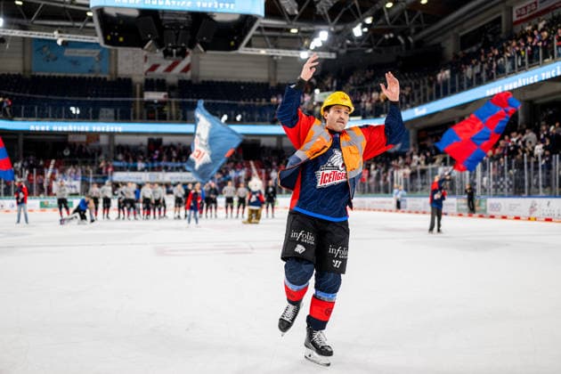 September 22, 2026 Ice Hockey Season 2026–2027 Penny DEL Nuremberg Ice Tigers Icetigers Adler Mannheim ThHa xthxhax Player of the Game Tyler Spezia 37, Nuremberg Ice Tigers, NIT Celebration, Joy