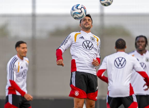 September 22, 2026, German National Soccer Team (DFB), training camp in Herzogenaurach, at ADIDAS’s home ground, ahead of the UEFA Nations League matches, Nadiem Amiri: Germany on the Ball