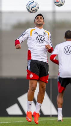 September 22, 2026, German National Soccer Team (DFB), training camp in Herzogenaurach, at ADIDAS’s home ground, ahead of the UEFA Nations League matches, Nadiem Amiri: Germany on the Ball