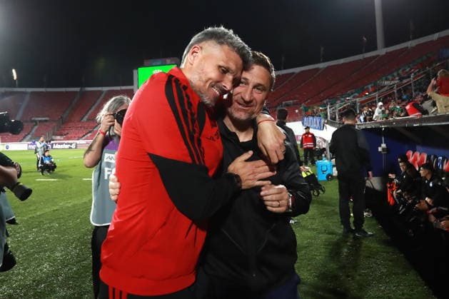 Futbol, Audax Italiano vs Colo Colo. Octavos de Final, Copa Chile 2026. El entrenador de Colo Colo Fernando Ortiz y Patricio Graff son fotografiados durante el partido de ida de la Copa Chile contra Audax Italiano disputado en el estadio Nacional de Santiago, Chile. 22 09 2026 Felipe Zanca Photosport Football, Audax Italiano vs Colo Colo. Round of 16, 2026 Copa Chile Championship. Colo ColoÕs head coach Fernando Ortiz and Patricio Graff are pictured during the first leg of Copa Chile Championship match against Audax Italiano at Nacional stadium in Santiago, Chile. 22 09 2026 Felipe Zanca Photosport Audax Italiano vs Colo Colo, Copa Chile 2026 